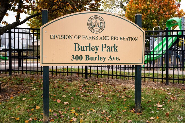 Burley Park is a park located in the South Broadway Park neighborhood.