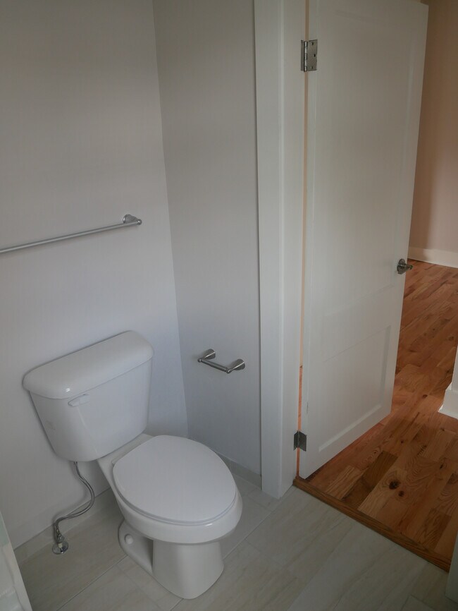 3113 Warsaw Ave unit 201, Cincinnati, OH 45205 - photo 7