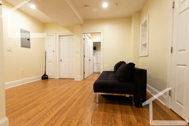 1203 Beacon St unit 4, Brookline, MA 02446 - photo 3