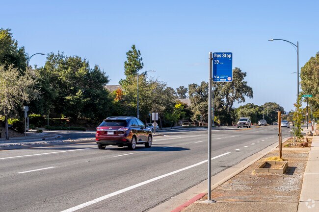 VTA buses are available for the people to get around the Evergreen Estates area.