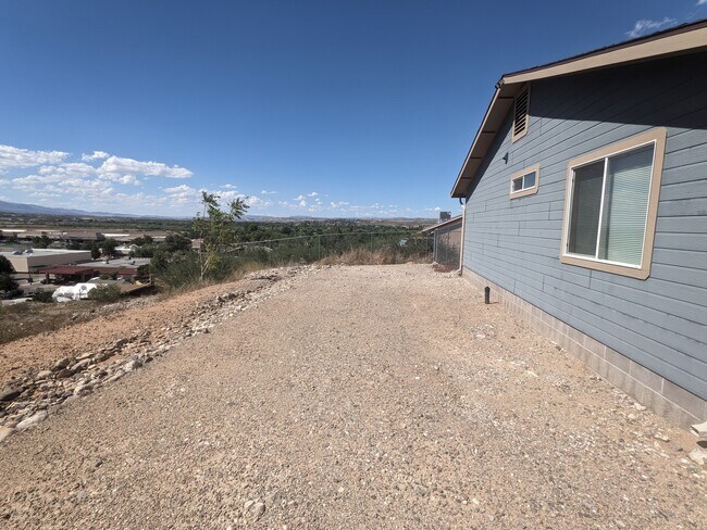 354 W Hollamon St unit c, Camp Verde, AZ 86322 - photo 4