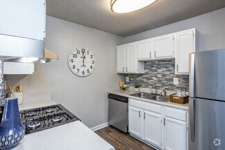 8104 Webb Rd, Riverdale, GA 30274