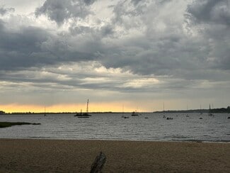 101 Orchard St Unit 101, Oyster Bay, NY 11771