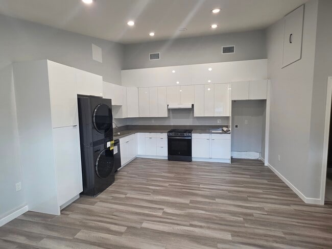 18230 Chase St, Northridge, CA 91325 - photo 2