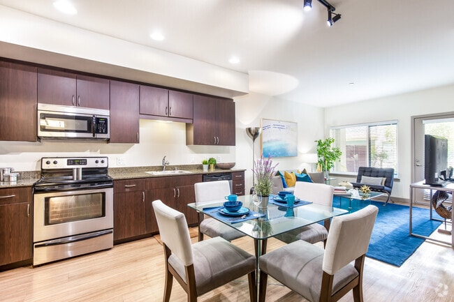 LINQ Midtown, Sacramento, CA 95816 - photo 4