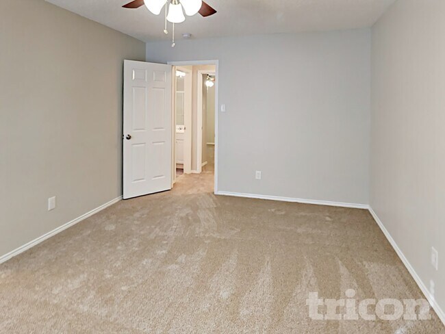 521 Clover Dr, Saginaw, TX 76179 - photo 6