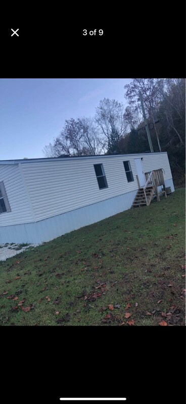 11 Ky-172, Flat Gap, KY 41219 - photo 4