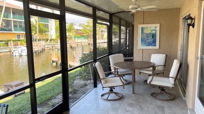 1517 Chesapeake Ave unit 1517 Chesapeake Aven, Naples, FL 34102 - photo 3