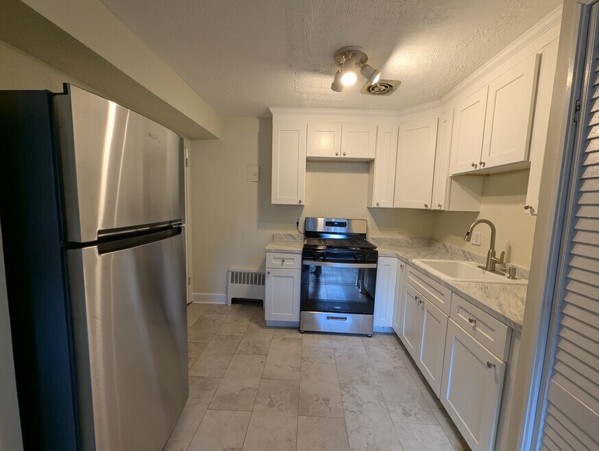 108 E Main St unit 2, Ayer, MA 01432 - photo 1