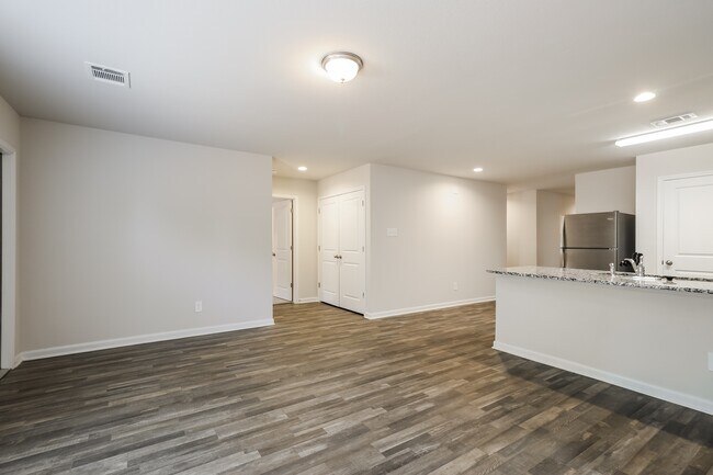 14218 Green Wing Cir, Willis, TX 77318 - photo 6