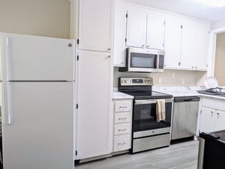 6157 Loch Laural Ln, Raleigh, NC 27613