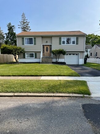 1112 Bendermere Ave, Ocean, NJ 07712