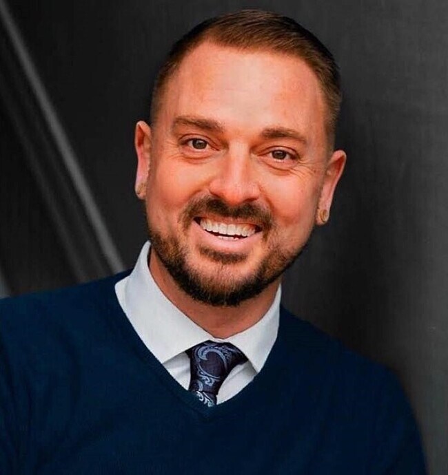 Agent Photo