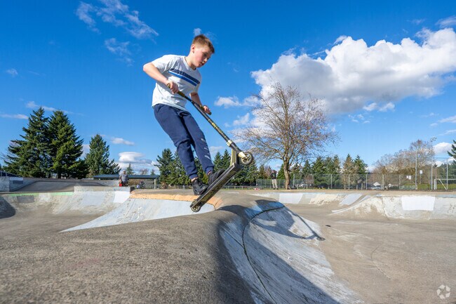 Catch some air at the 
Brannan Park Skatepark in North Auburn.