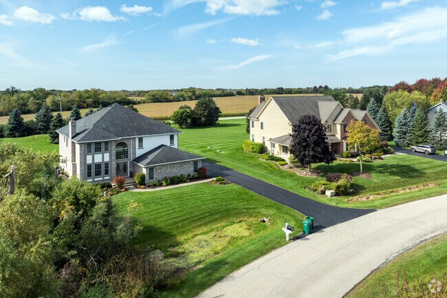 Bridlewoods Park has a number of larger lots with plenty of space for landscaping ideas.