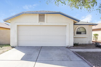 8938 N 64th Ln, Glendale, AZ 85302