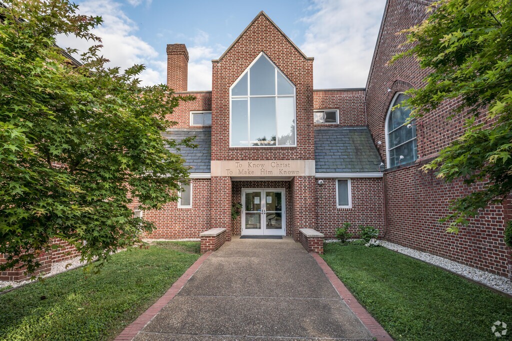 Good Shepherd Episcopal School is a private institution.
