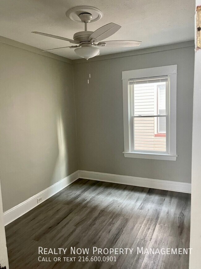 1535 Coutant Ave unit 1, Lakewood, OH 44107 - photo 3