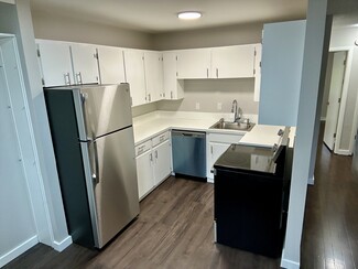 1919 SW Spring Garden St Unit 3, Portland, OR 97219