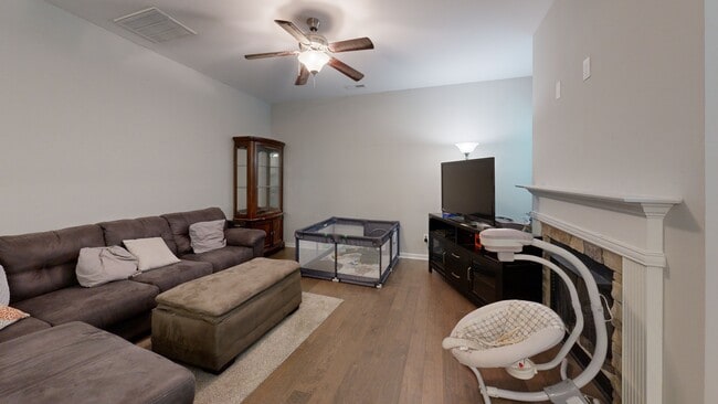 112 Edgefield St, Clayton, NC 27520 - photo 3