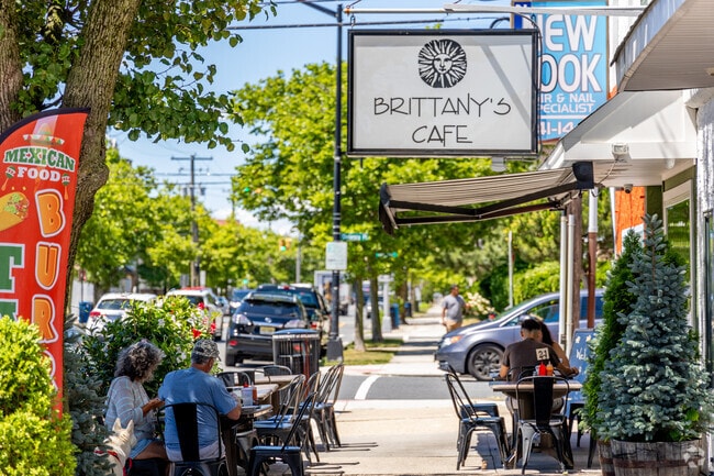 Brittany's Cafe is a local favorite for breakfast in Lower Chelsea.