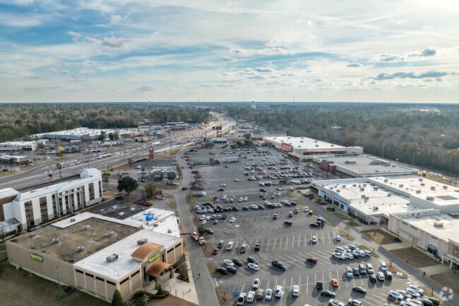 Ross Clark Circle in Dothan offers big-box retail stores and chain restaurants for a big city feel in a small town.