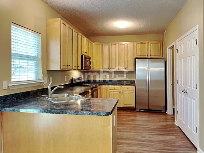 630 Prickly Pear Dr, Fuquay Varina, NC 27526 - photo 4