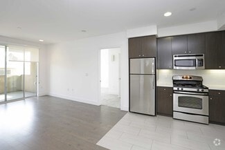 1800 N Whitley Ave, Los Angeles, CA 90028