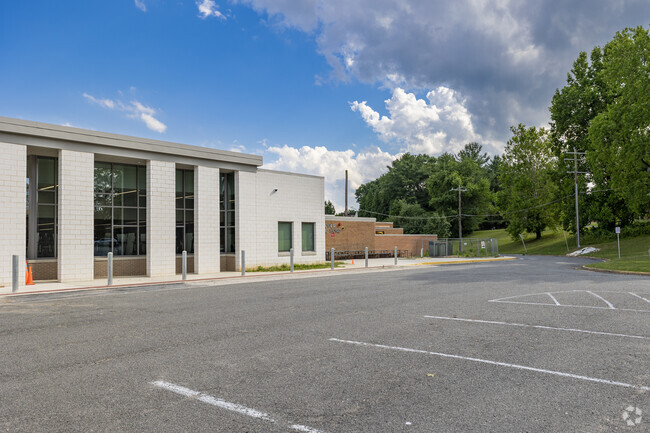 Cooper Middle School offers quality education in McLean.