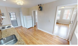 220 Hanover St, Boston, MA 02113