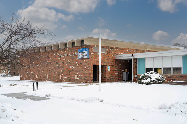 Spaulding School in Midlothian, IL, offers plenty of fun after-school activities.