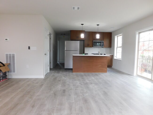 1513 Maple St, Bethlehem, PA 18017 - photo 3