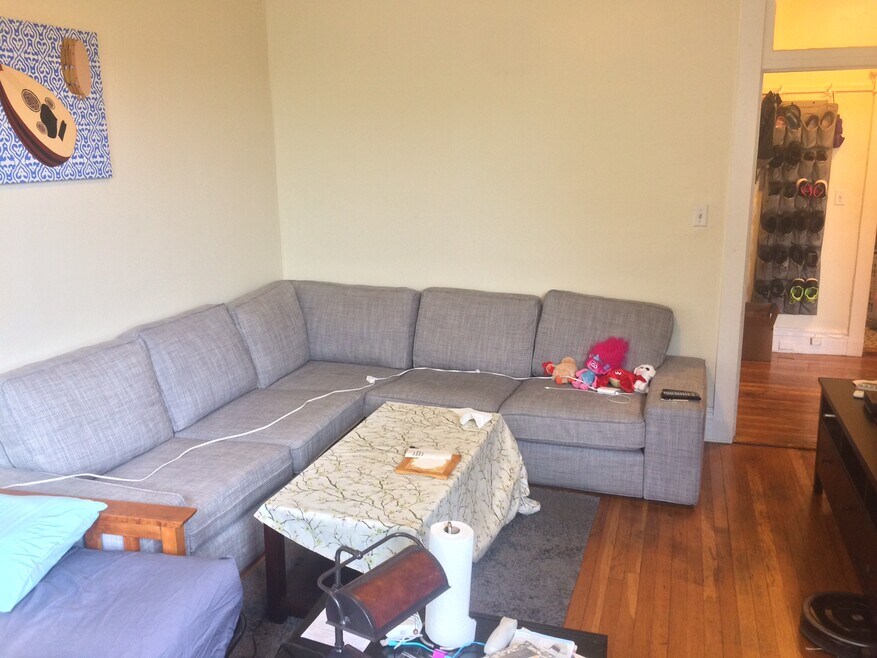 382 Riverway unit 26, Boston, MA 02115 - photo 1