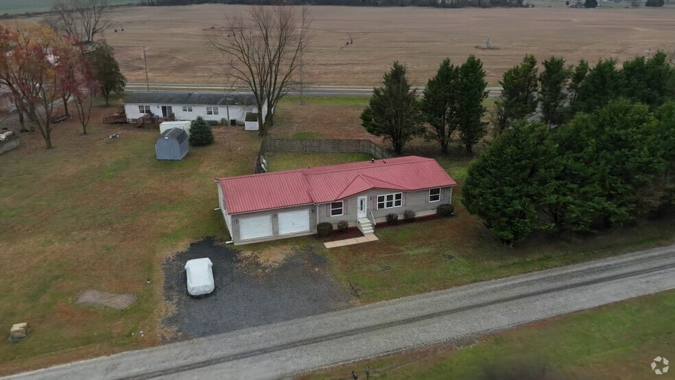 590 Lobo Rd, Harrington, DE 19952 - photo 2