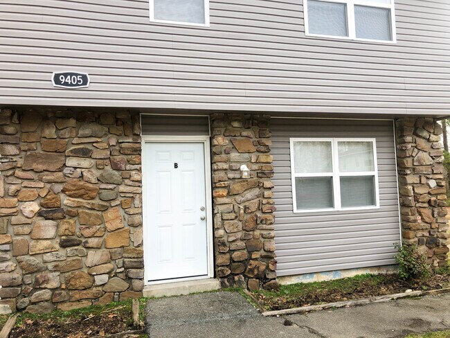 9405 Lew Cir unit B, Little Rock, AR 72209 - photo 3