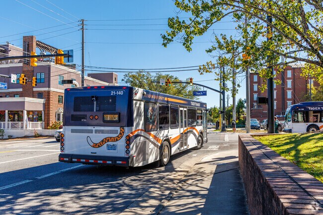 Public transport is common in Mckinley Heights, with busses going directly to Auburn University.
