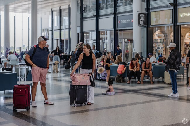 Ashley Acres is minutes away from the Charleston International Airport in North Charleston.