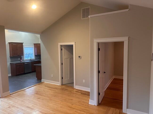 135 Maple Ave unit Free Rent until Feb., Saratoga Springs, NY 12866 - photo 3