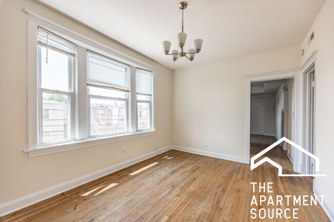 2816 N Troy St unit 2F, Chicago, IL 60618 - photo 4