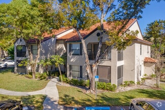 2110 Arbour Walk Cir, Naples, FL 34109