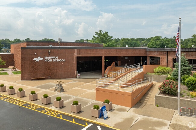 Mahwah High School is a highly rated, public school for grades 9-12 in Mahwah, NJ.