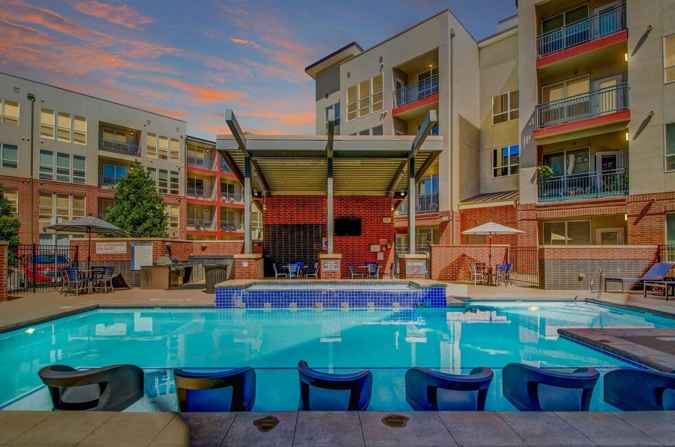 Mason at Alameda Station