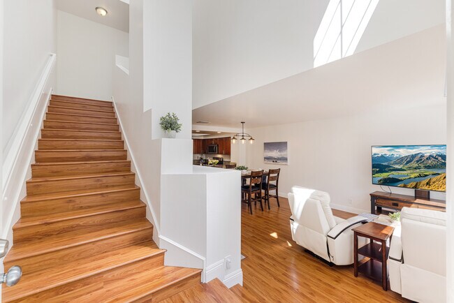 4240 Lost Hills Rd unit 1902, Agoura Hills, CA 91301 - photo 2