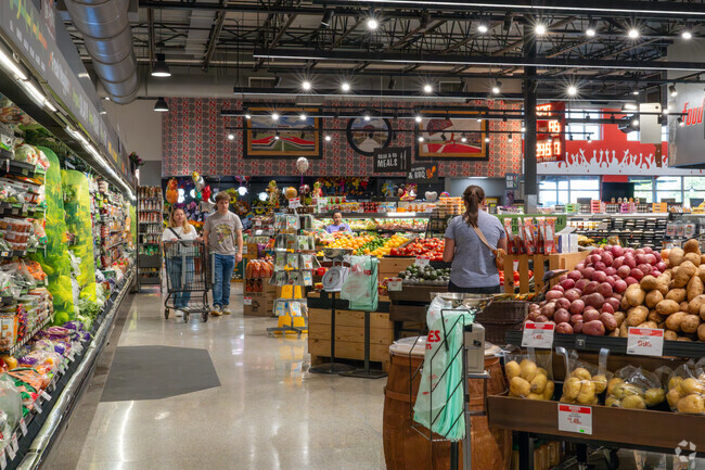 Residents can find fresh produce at Rouses in Lafourche Crossing.