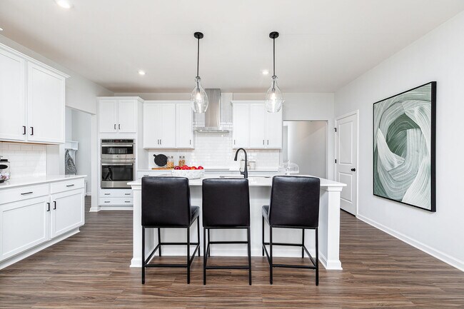 128 Chattahoochee Cir, Locust Grove, GA 30248 - photo 2