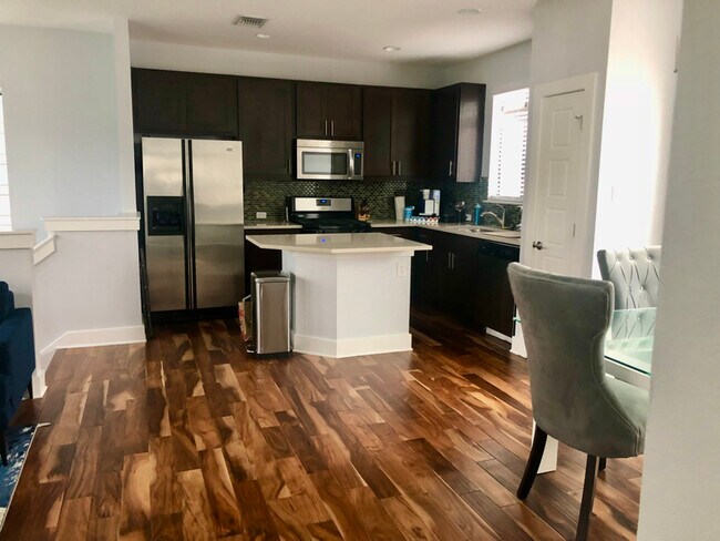 1501 Lorraine Loop, Austin, TX 78758 - photo 2