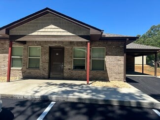 208 Oak Ct Unit 208, Florence, AL 35633