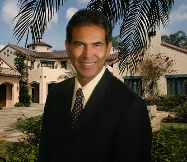 Agent Photo