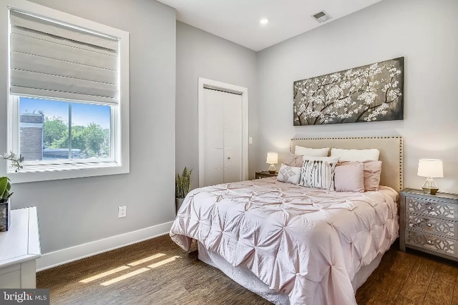 2000 D St NE, Washington, DC 20002 - photo 4