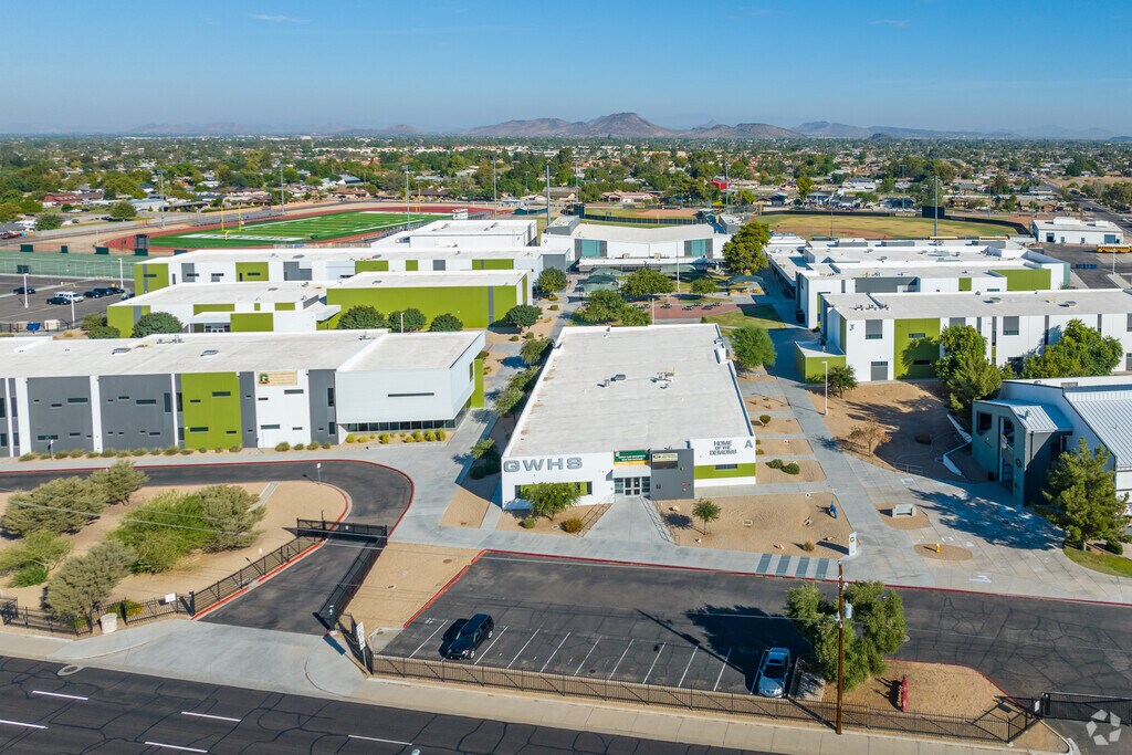Greenway High in Deer Valley nurtures tomorrow's thinkers.